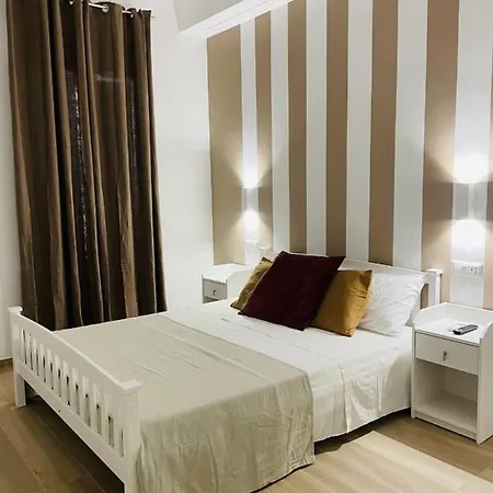 La Titina Sella بيت ضيافة باري